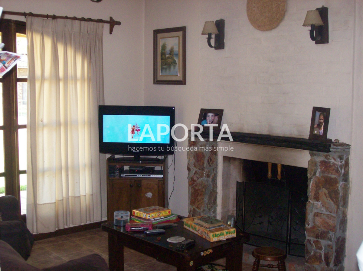 Casa ID.1850/Casa-en-venta-en-Balneario-Salinas- - Casa en venta en Balneario Salinas 