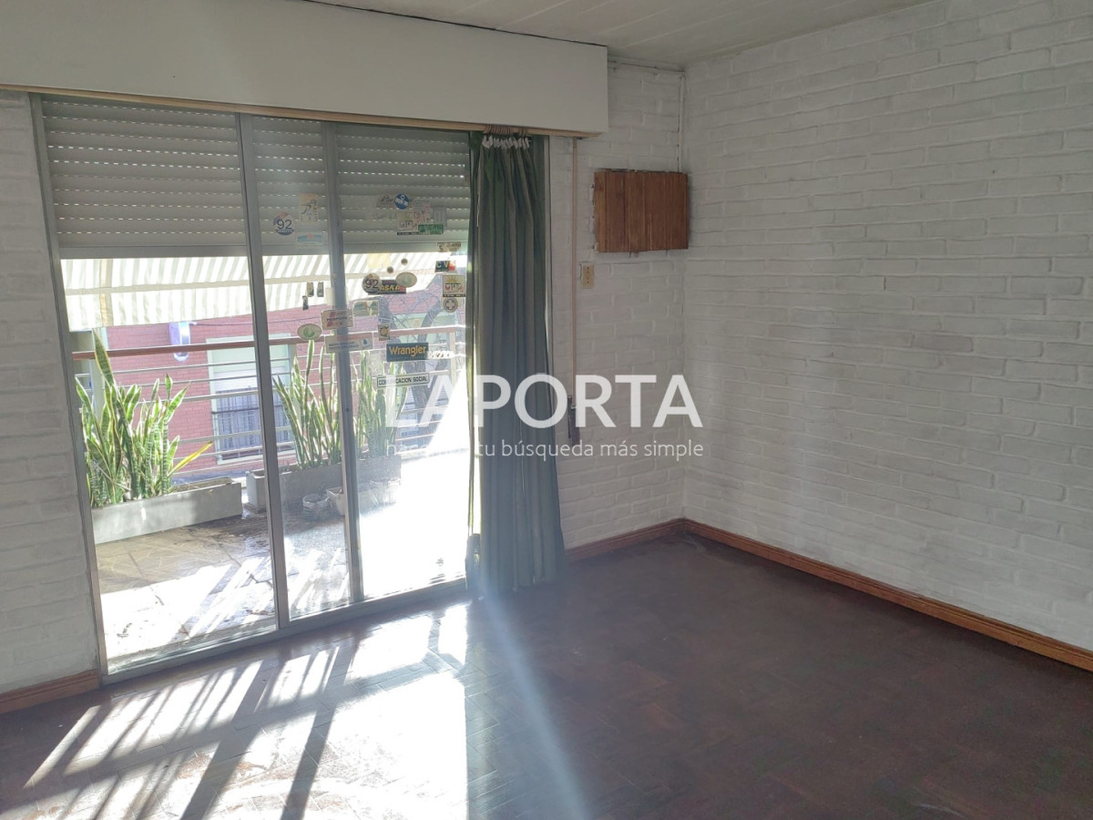 Casa ID.1902/Casa-con-garaje-en-pleno-centro - Casa con garaje en pleno centro