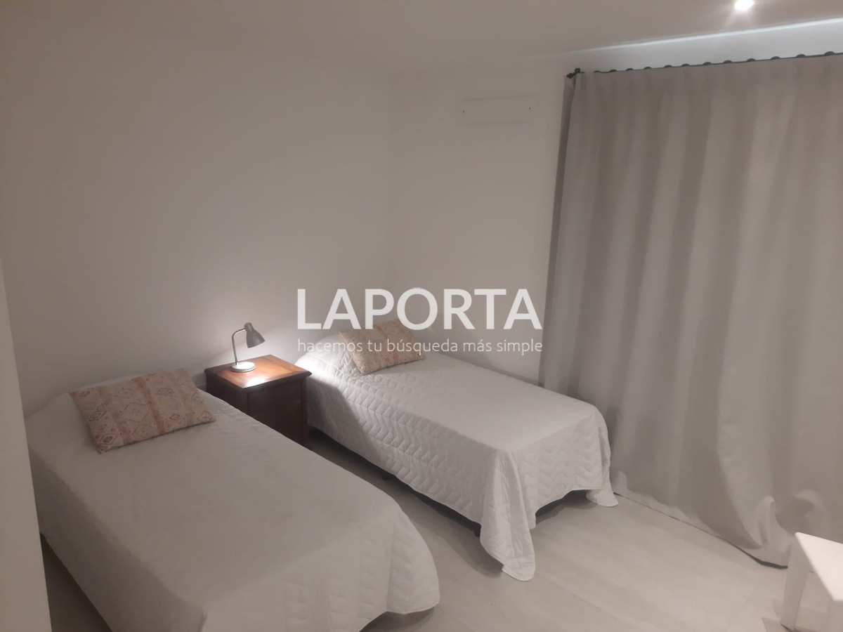 Casa ID.815/Venta-casa-de-tres-dormitorios-en-la-Barra-de-Maldonado - Venta casa de tres dormitorios en la Barra de Maldonado