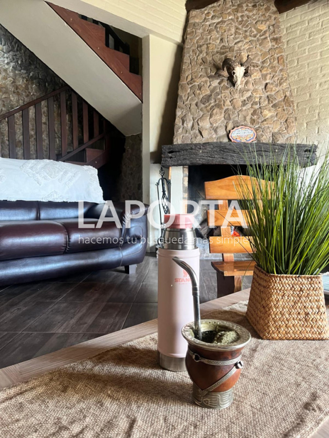 Casa ID.1796/Chalet-en-Venta-en-Salto - Chalet en Venta en Salto