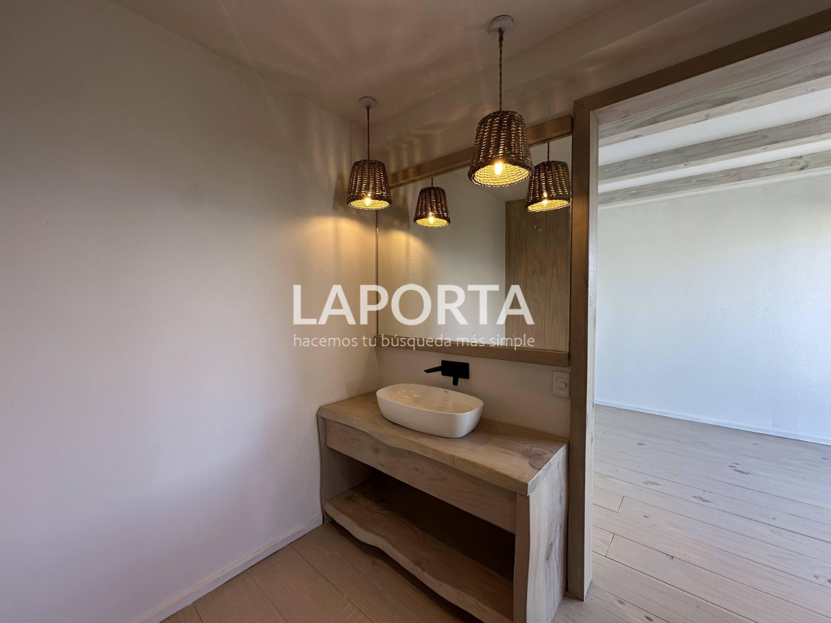 Casa ID.947/Se-vende-esta-propiedad-de-4-dormitorios-a-estrenar-en-Manantiales- - Se vende esta propiedad de 4 dormitorios a estrenar en Manantiales 