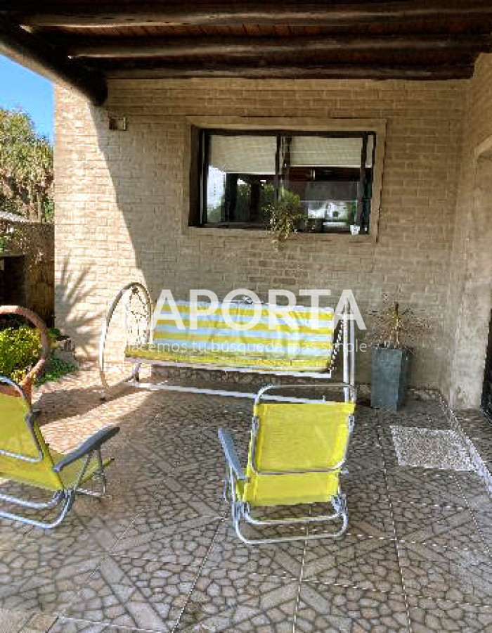 Casa ID.1796/Chalet-en-Venta-en-Salto - Chalet en Venta en Salto