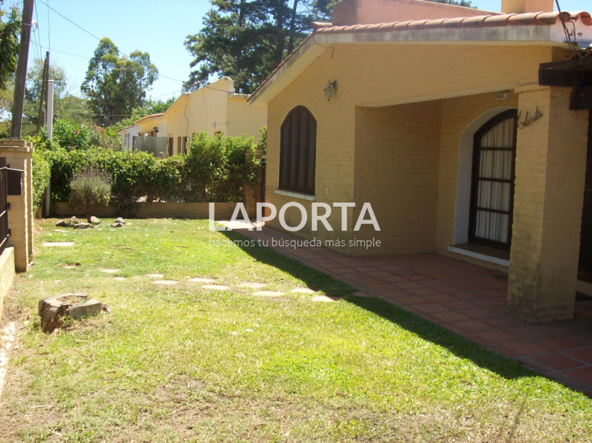 Casa ID.1850/Casa-en-venta-en-Balneario-Salinas- - Casa en venta en Balneario Salinas 