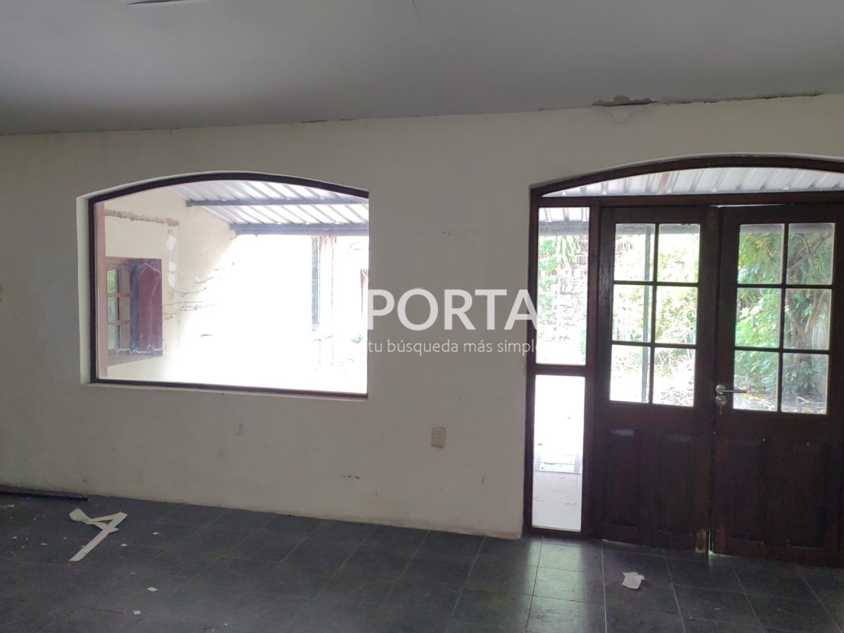 Casa ID.1880/Amplisima-y-Centrica-Propiedad-en-Salto - Amplisima y Centrica Propiedad en Salto