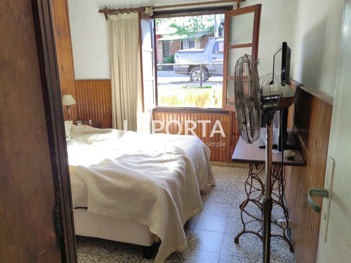 Casa ID.2124/Casa-en-venta-a-pocas-cuadras-del-centro,-Salto. - Casa en venta a pocas cuadras del centro, Salto.