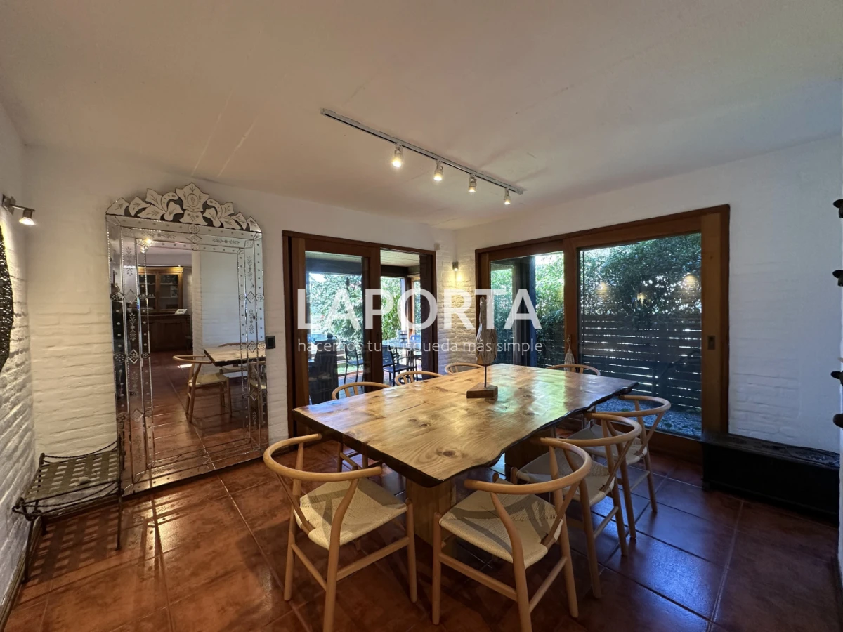 Casa ID.1265/Venta-de-casa-en-La-Barra-a-100-metros-de-playa-Montoya - Venta de casa en La Barra a 100 metros de playa Montoya