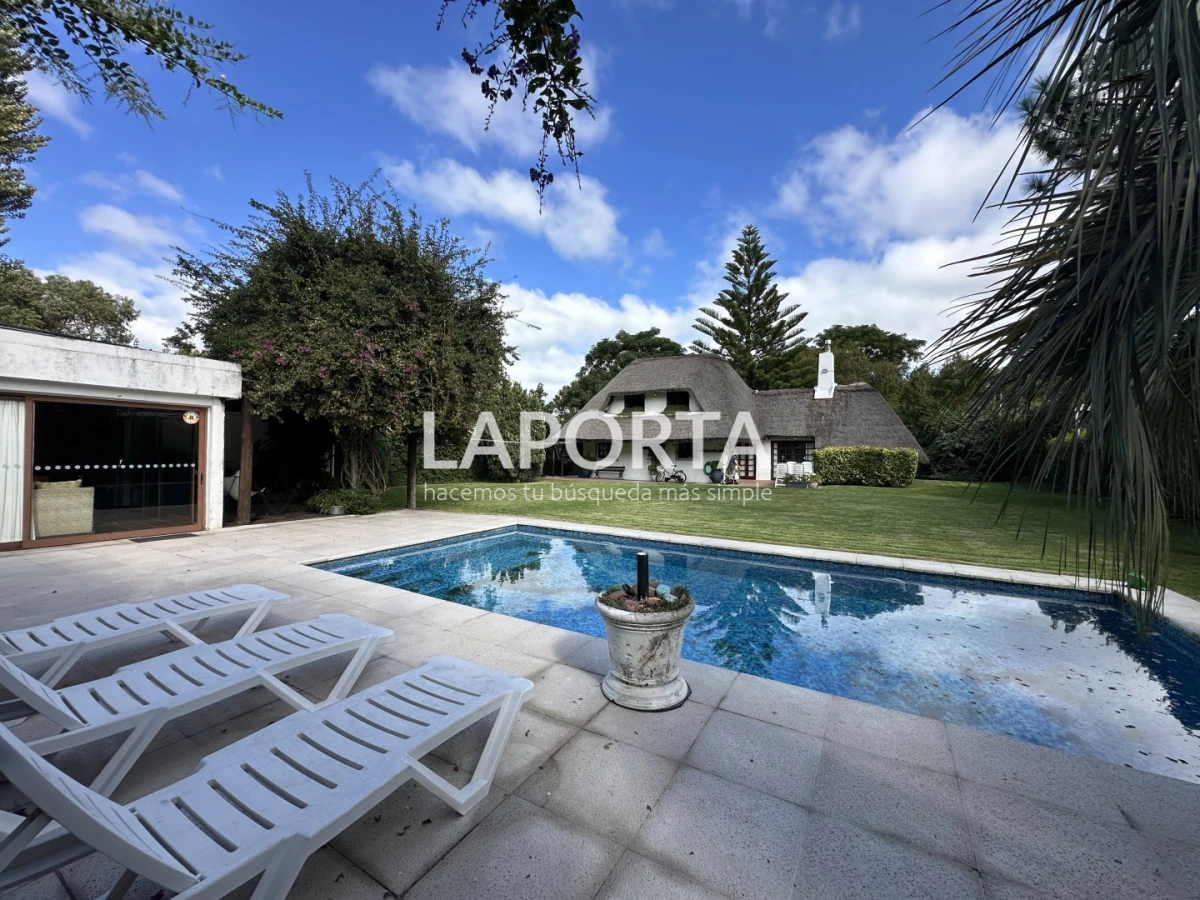 Casa ID.1662/Casa-en-venta-en-Punta-del-Este - Casa en venta en Punta del Este