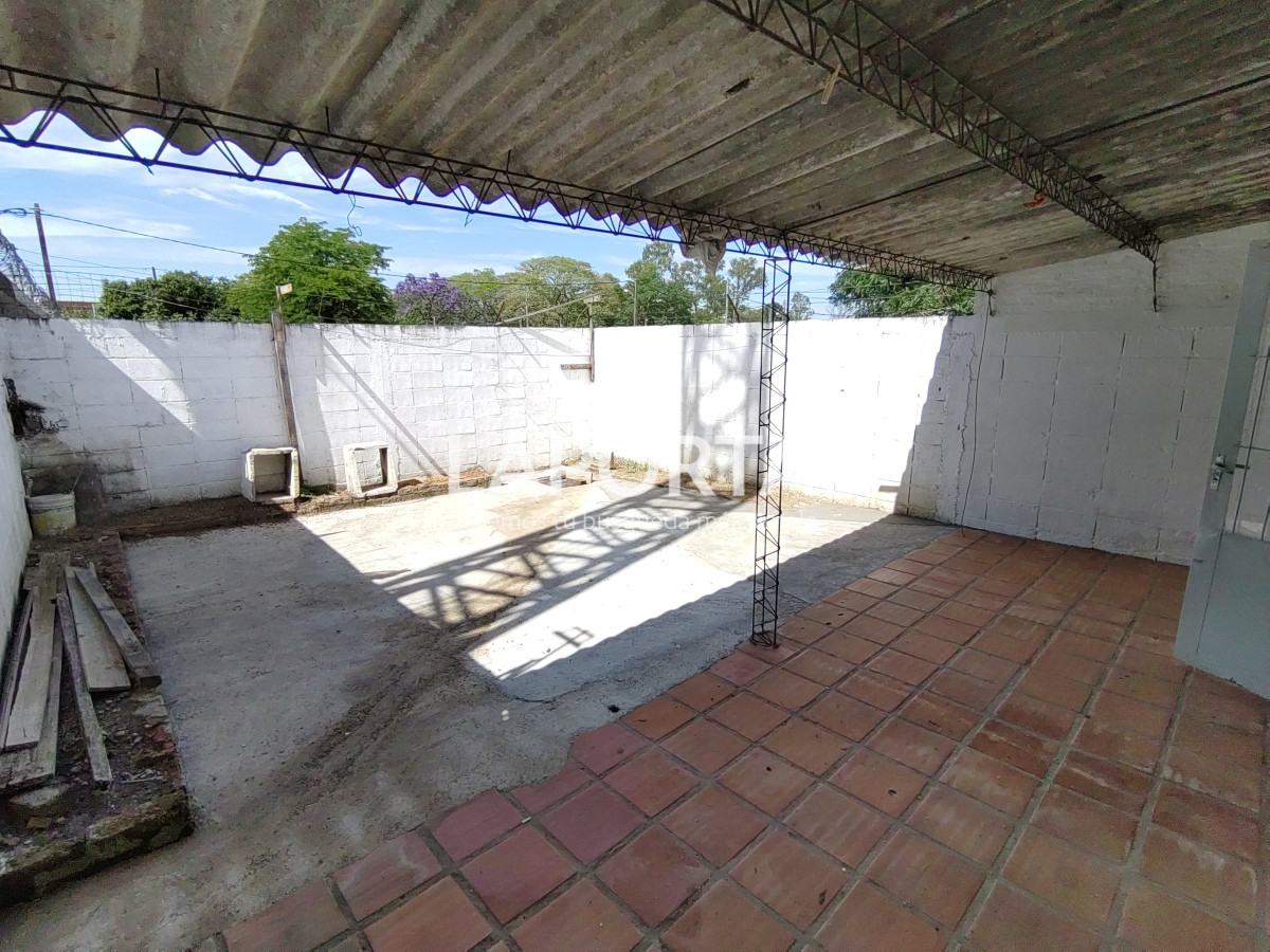 Casa ID.1064/Casa-en-venta-en-zona-Cerro,-Salto. - Casa en venta en zona Cerro, Salto.