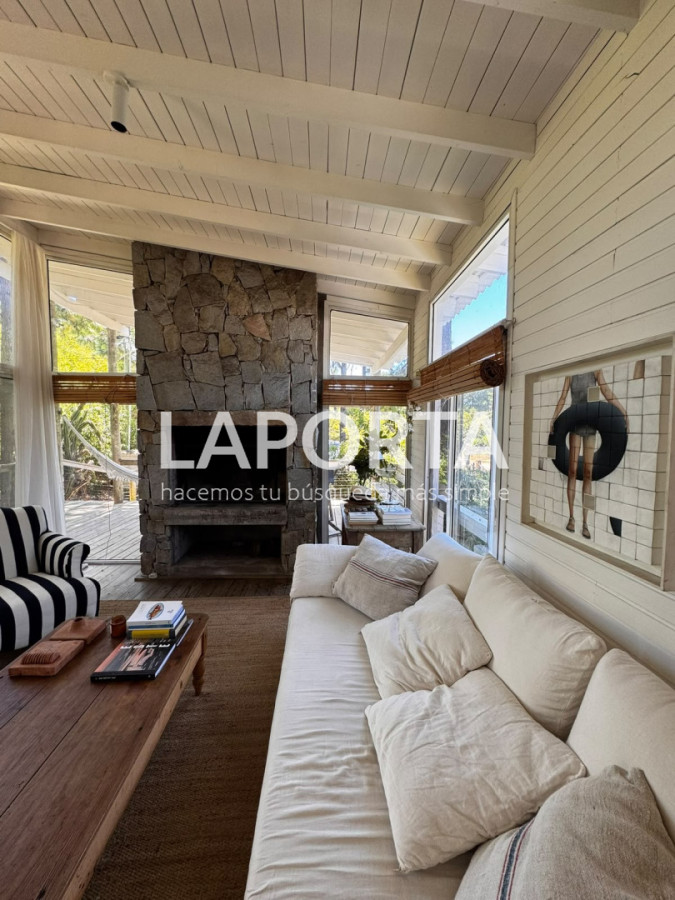 Casa ID.1855/Oportunidad-Exclusiva!!-Casa-en-La-Barra-A-cuadras-del-Mar! - Oportunidad Exclusiva!! Casa en La Barra A cuadras del Mar!