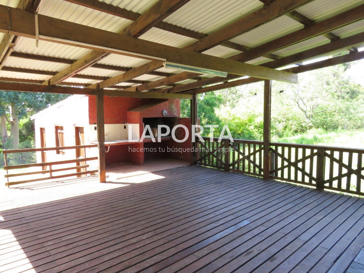 Casa ID.2140/Muy-linda-casa-de-3-dormitorios - Muy linda casa de 3 dormitorios