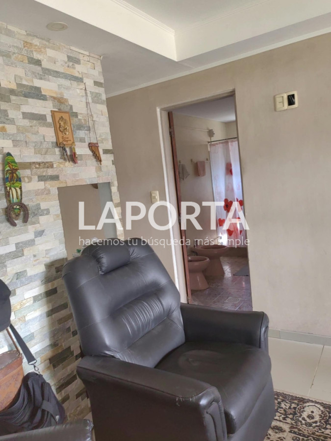 Casa ID.2237/Casa-comoda-con-cochera-en-zona-Sur - Casa comoda con cochera en zona Sur