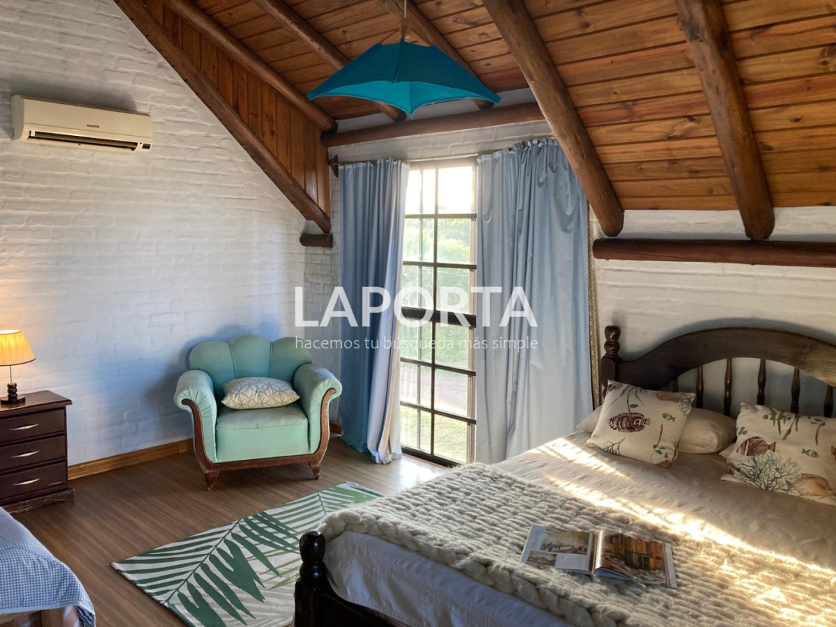 Casa ID.1796/Chalet-en-Venta-en-Salto - Chalet en Venta en Salto