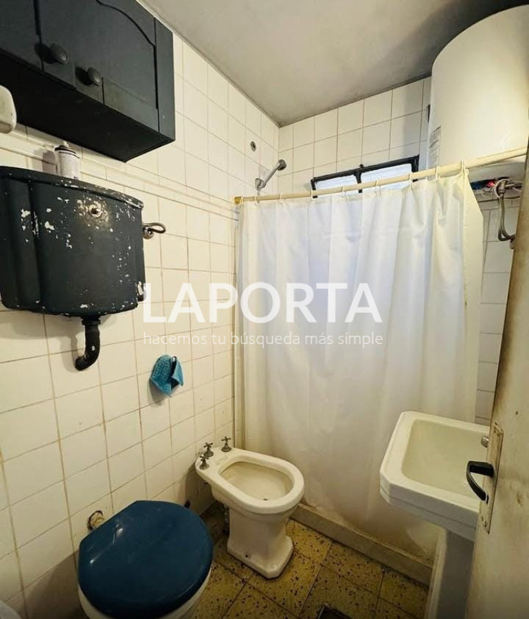 Casa ID.2124/Casa-en-venta-a-pocas-cuadras-del-centro,-Salto. - Casa en venta a pocas cuadras del centro, Salto.