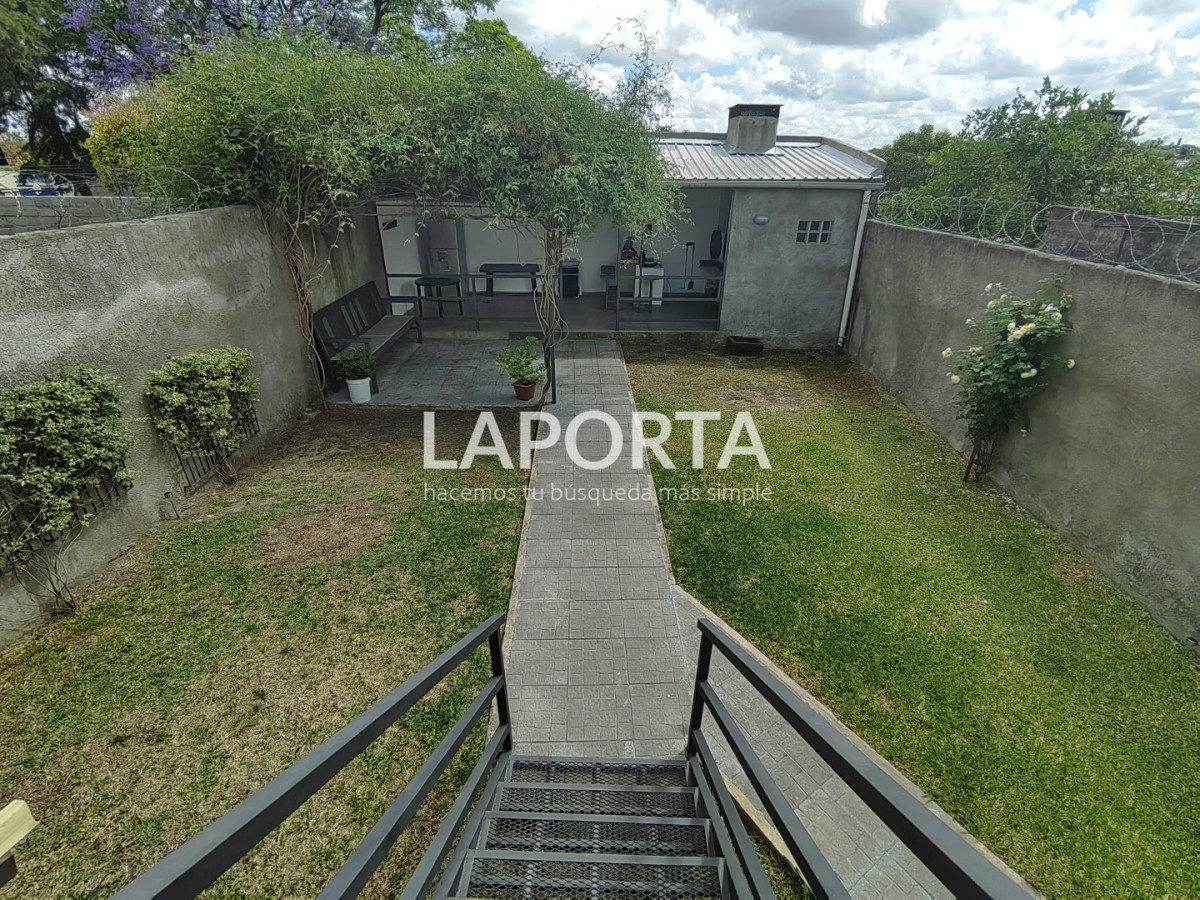 Casa ID.1331/Casa-en-venta-en-el-centro-de-Salto. - Casa en venta en el centro de Salto.