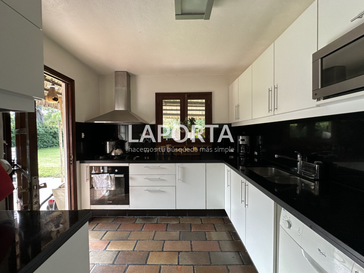 Casa ID.1662/Casa-en-venta-en-Punta-del-Este - Casa en venta en Punta del Este