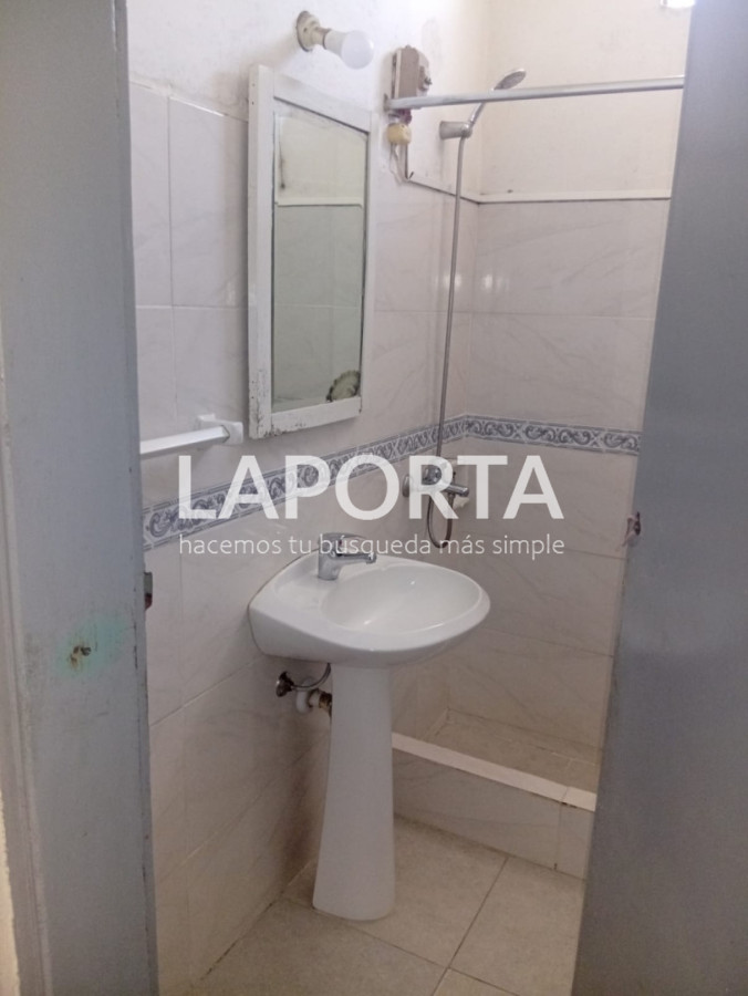 Casa ID.1480/Casa-en-venta-a-pocas-cuadras-del-centro,-Salto. - Casa en venta a pocas cuadras del centro, Salto.