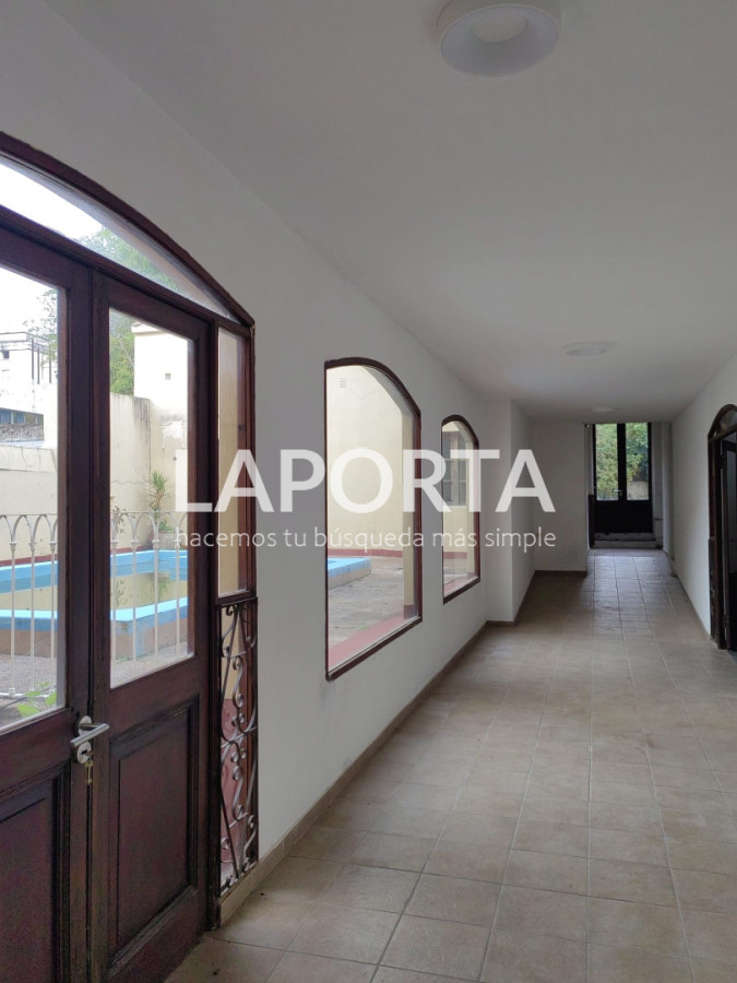 Casa ID.1880/Amplisima-y-Centrica-Propiedad-en-Salto - Amplisima y Centrica Propiedad en Salto