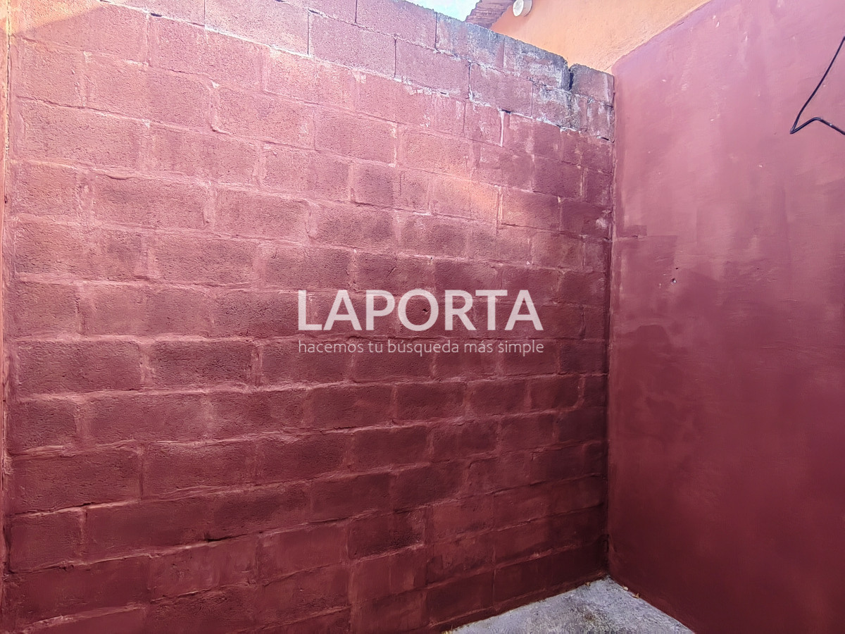 Casa ID.834/Casa-en-alquiler-en-zona-centro-de-Salto - Casa en alquiler en zona centro de Salto
