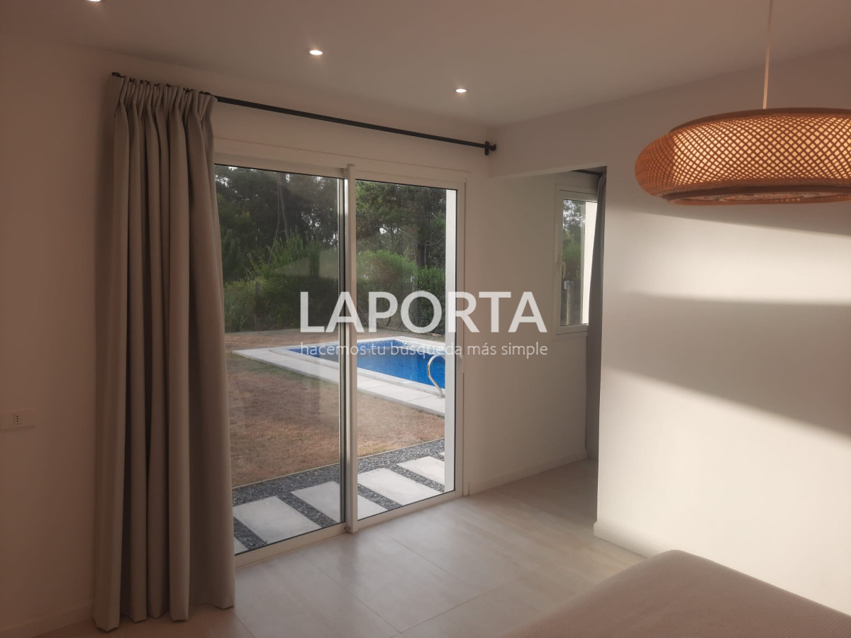 Casa ID.815/Venta-casa-de-tres-dormitorios-en-la-Barra-de-Maldonado - Venta casa de tres dormitorios en la Barra de Maldonado