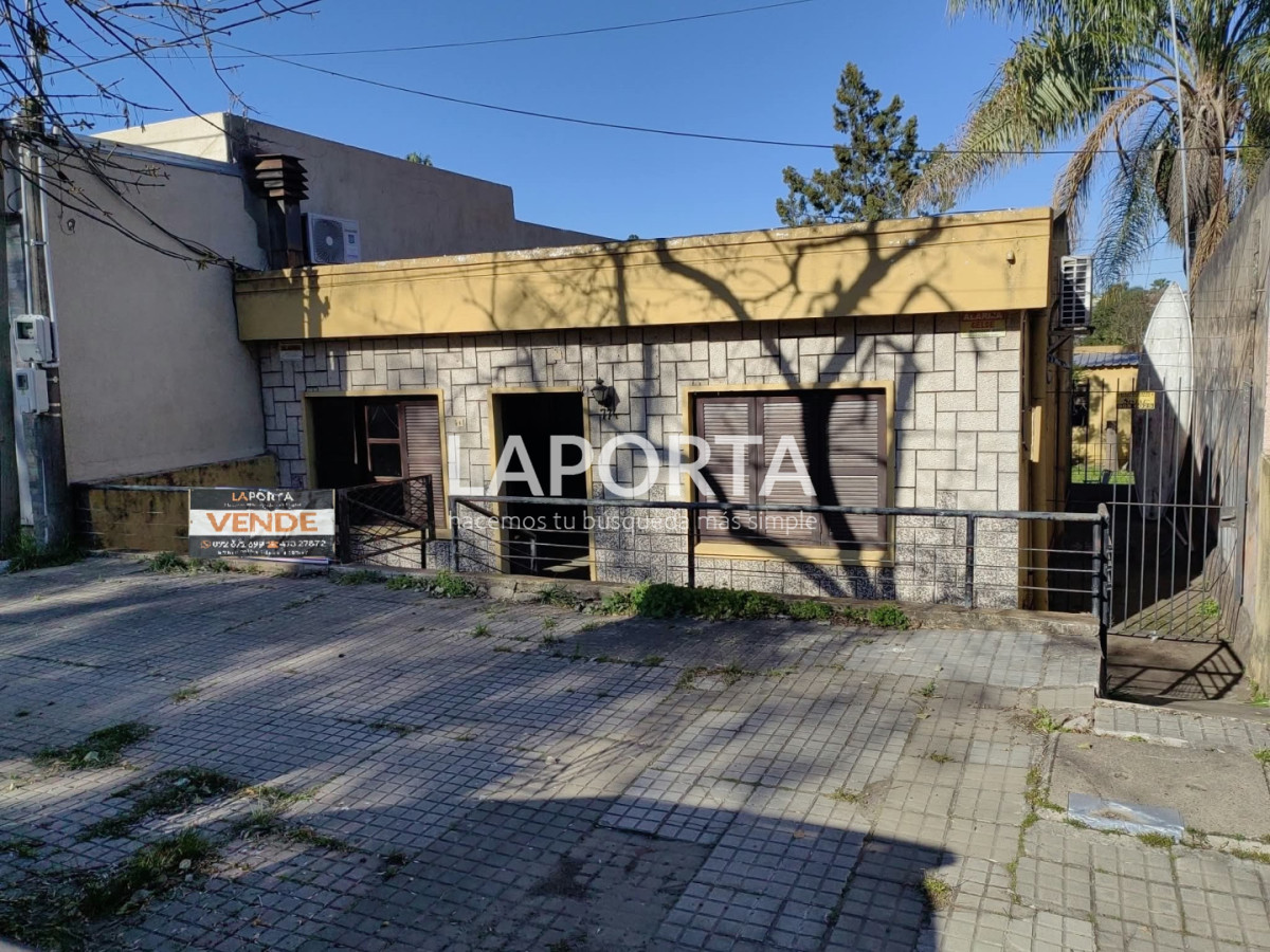 Casa ID.2124/Casa-en-venta-a-pocas-cuadras-del-centro,-Salto. - Casa en venta a pocas cuadras del centro, Salto.
