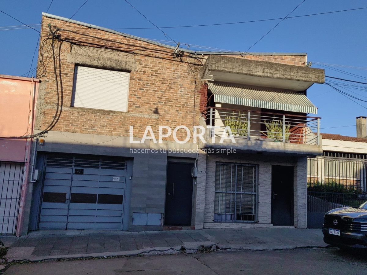Casa ID.1902/Casa-con-garaje-en-pleno-centro - Casa con garaje en pleno centro