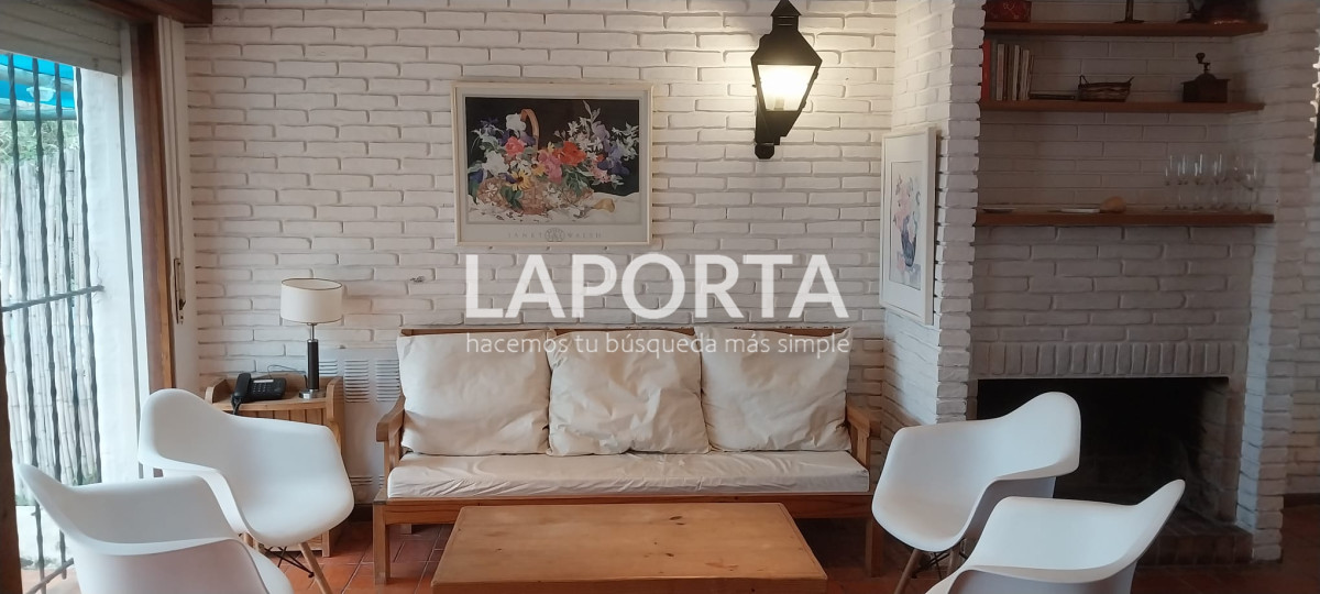 Casa ID.1123/Alquiler-de-casa-tres-dormitorios-en-calle-Los-Suspiros-y-el-Mar- - Alquiler de casa tres dormitorios en calle Los Suspiros y el Mar 