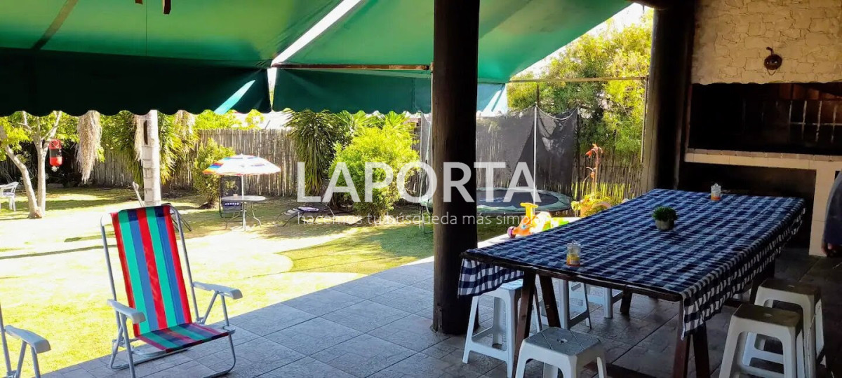 Casa ID.1796/Chalet-en-Venta-en-Salto - Chalet en Venta en Salto