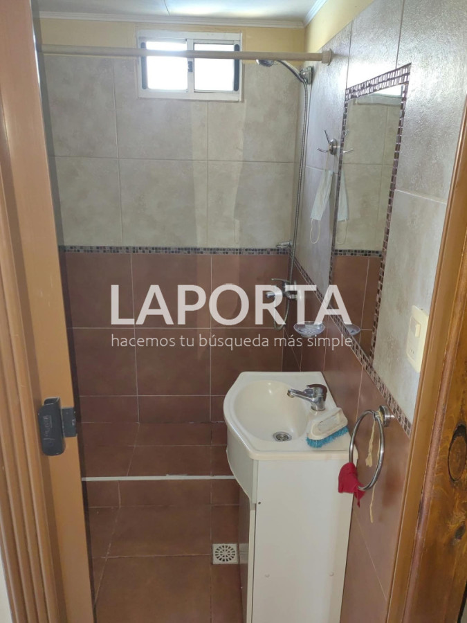 Casa ID.2237/Casa-comoda-con-cochera-en-zona-Sur - Casa comoda con cochera en zona Sur