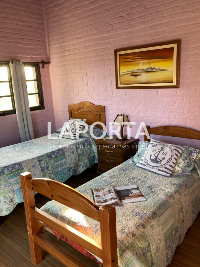 Casa ID.1796/Chalet-en-Venta-en-Salto - Chalet en Venta en Salto