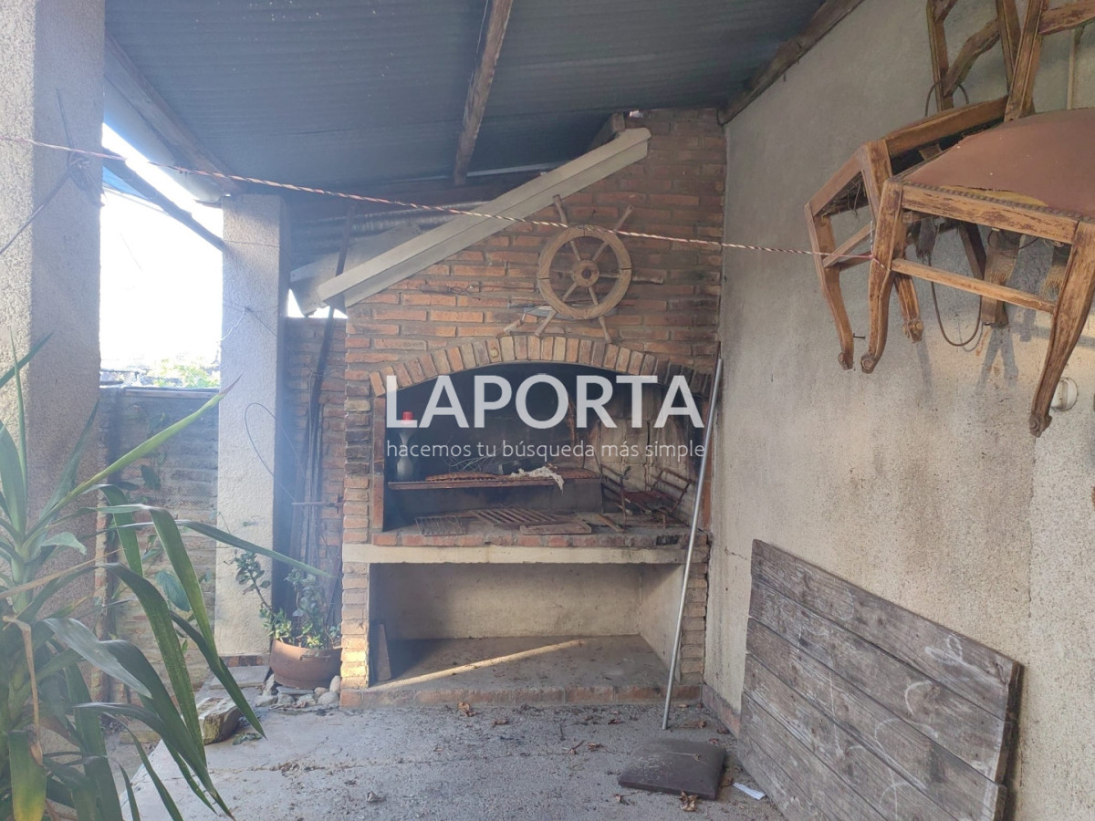 Casa ID.1902/Casa-con-garaje-en-pleno-centro - Casa con garaje en pleno centro
