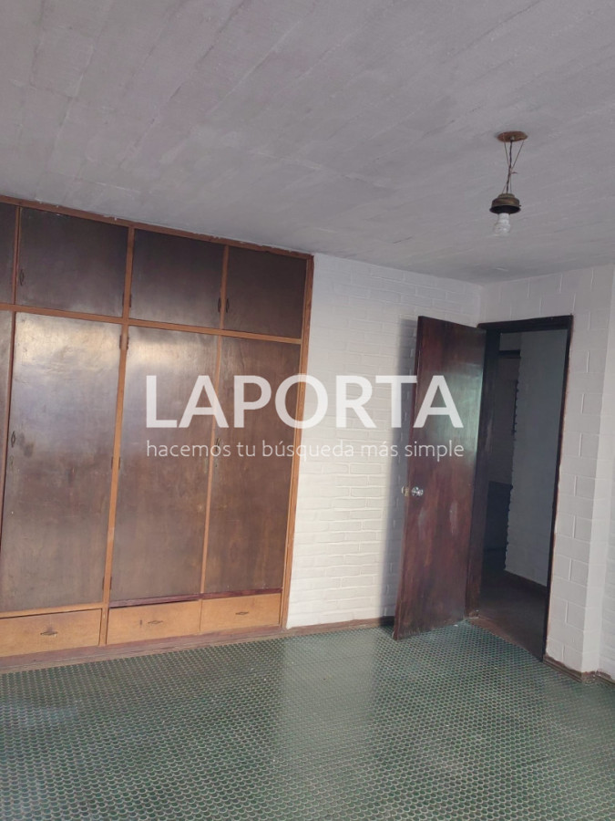 Casa ID.1902/Casa-con-garaje-en-pleno-centro - Casa con garaje en pleno centro