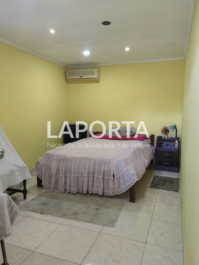 Casa ID.2237/Casa-comoda-con-cochera-en-zona-Sur - Casa comoda con cochera en zona Sur