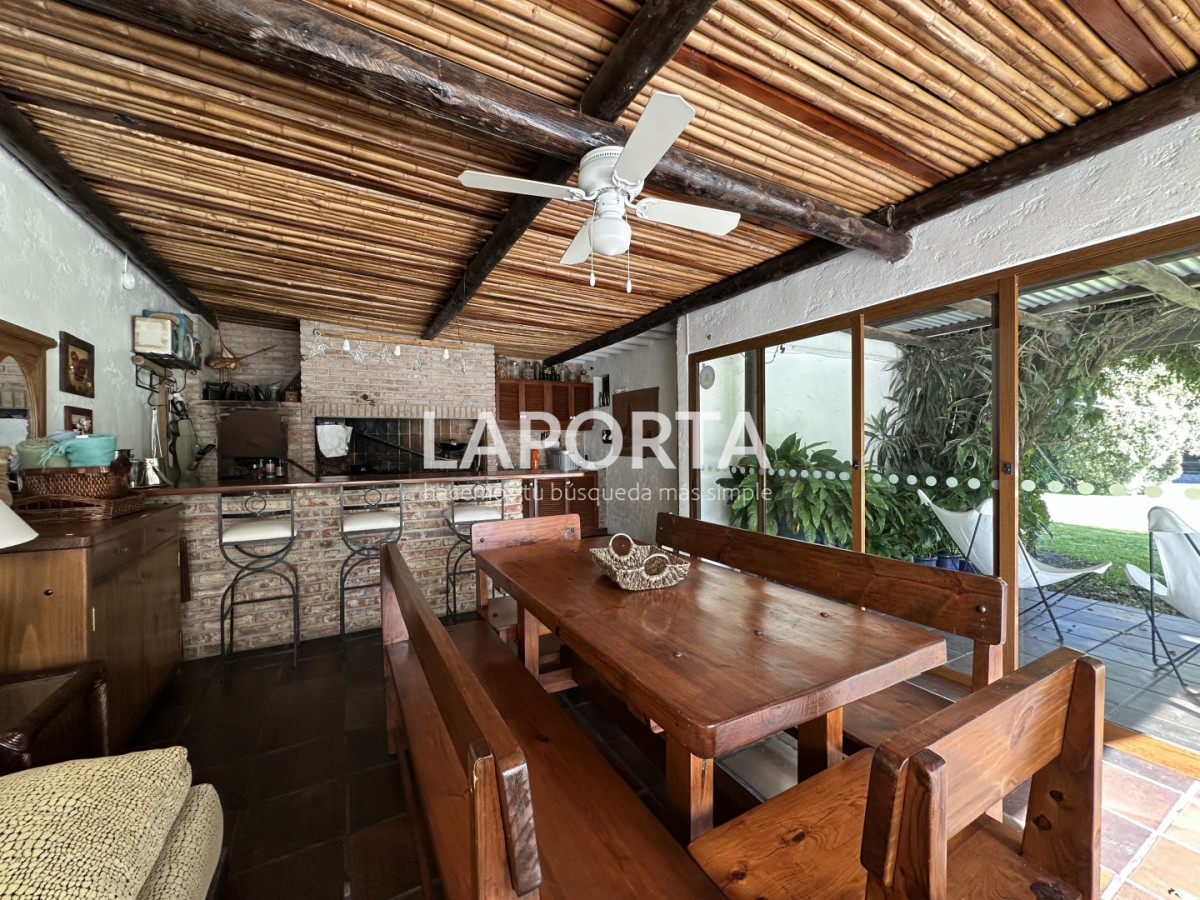 Casa ID.1662/Casa-en-venta-en-Punta-del-Este - Casa en venta en Punta del Este