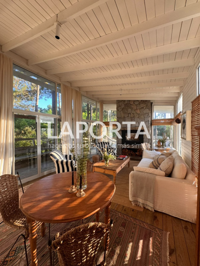 Casa ID.1855/Oportunidad-Exclusiva!!-Casa-en-La-Barra-A-cuadras-del-Mar! - Oportunidad Exclusiva!! Casa en La Barra A cuadras del Mar!