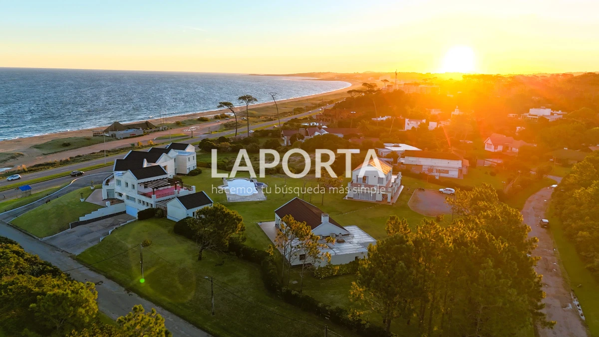 Casa ID.872/Mansion-en-playa-mansa - Mansion en playa mansa