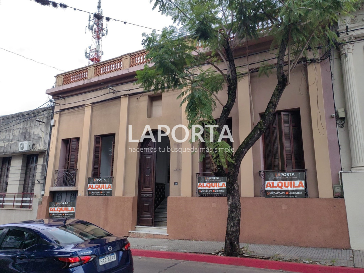 Casa ID.1880/Amplisima-y-Centrica-Propiedad-en-Salto - Amplisima y Centrica Propiedad en Salto