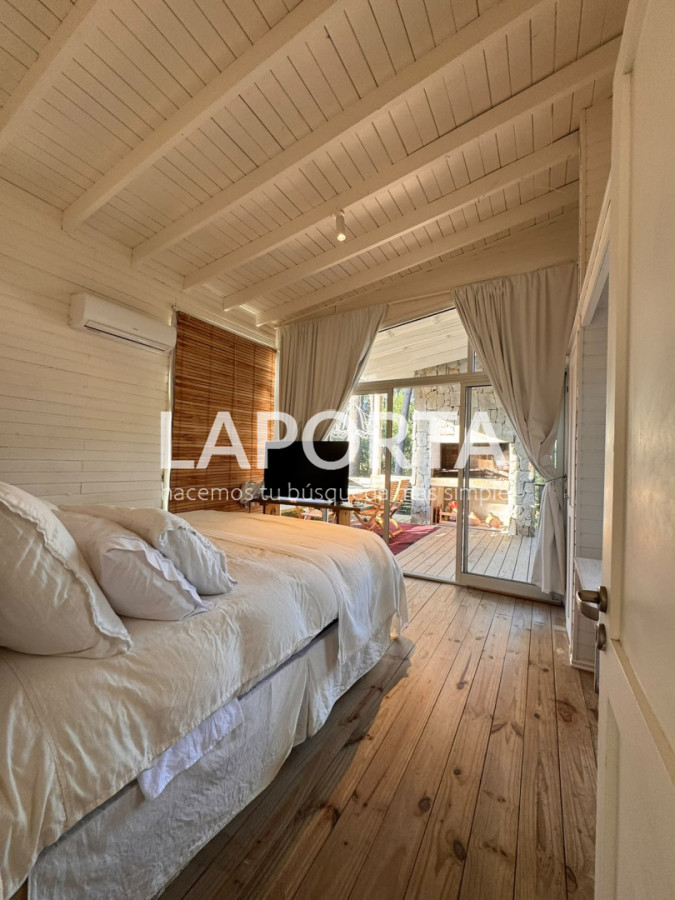 Casa ID.1855/Oportunidad-Exclusiva!!-Casa-en-La-Barra-A-cuadras-del-Mar! - Oportunidad Exclusiva!! Casa en La Barra A cuadras del Mar!