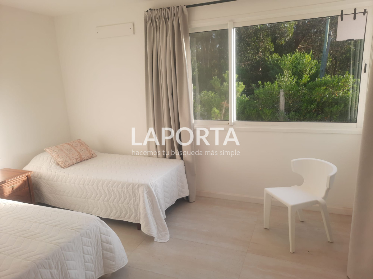 Casa ID.815/Venta-casa-de-tres-dormitorios-en-la-Barra-de-Maldonado - Venta casa de tres dormitorios en la Barra de Maldonado