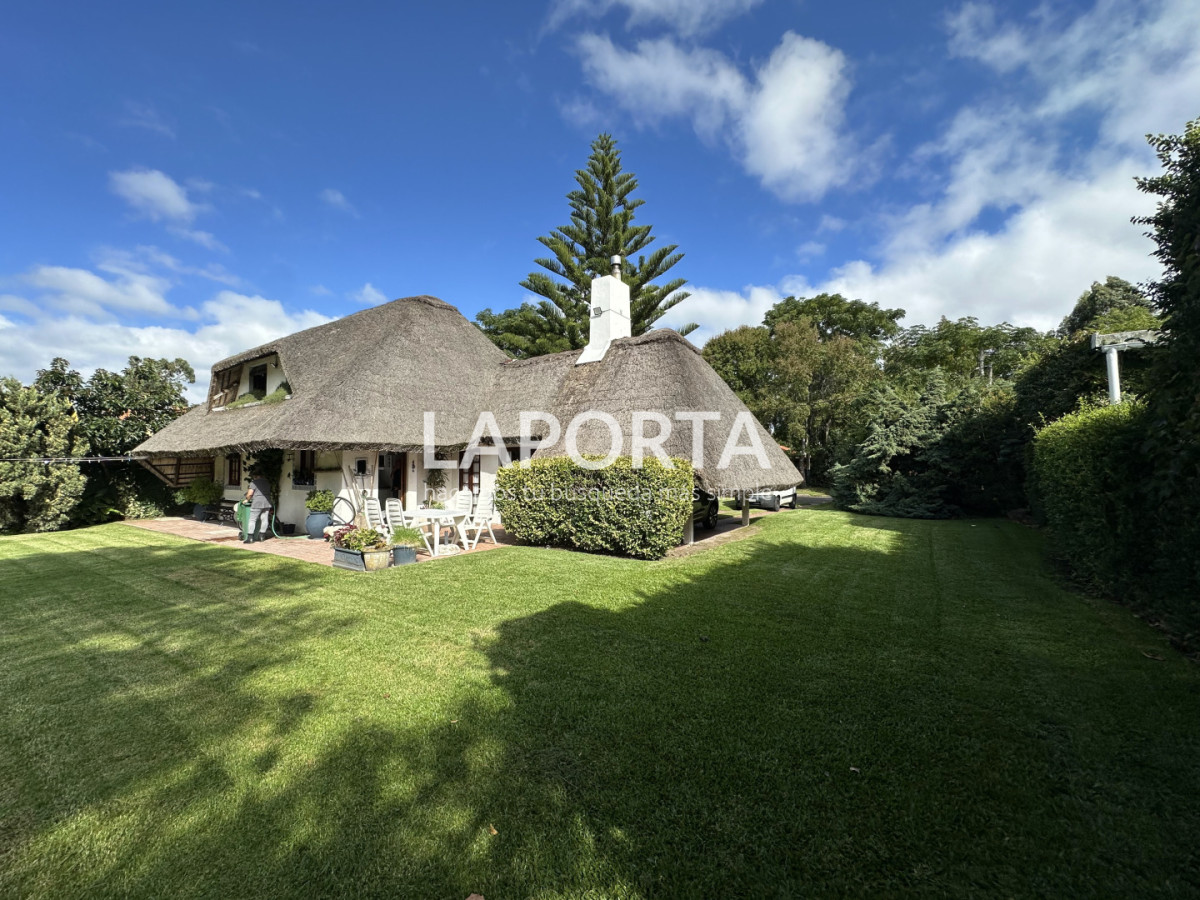 Casa ID.1662/Casa-en-venta-en-Punta-del-Este - Casa en venta en Punta del Este