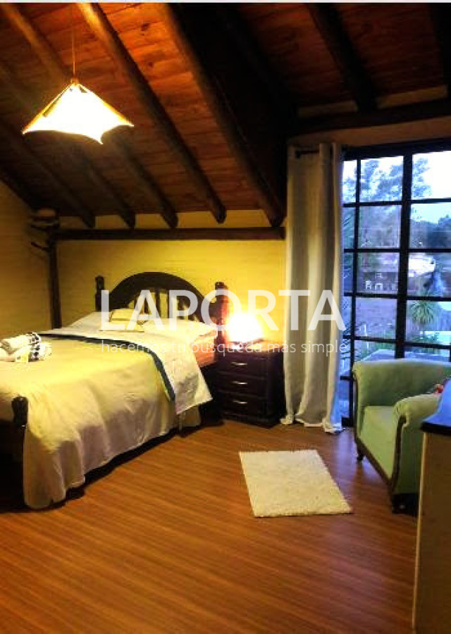 Casa ID.1796/Chalet-en-Venta-en-Salto - Chalet en Venta en Salto