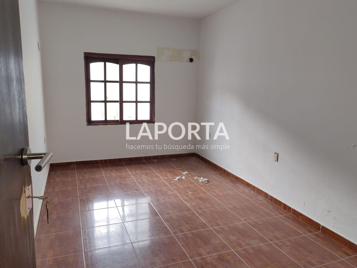 Casa ID.1880/Amplisima-y-Centrica-Propiedad-en-Salto - Amplisima y Centrica Propiedad en Salto