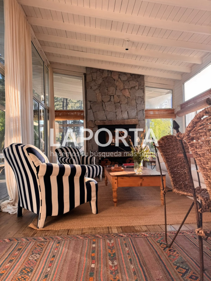 Casa ID.1855/Oportunidad-Exclusiva!!-Casa-en-La-Barra-A-cuadras-del-Mar! - Oportunidad Exclusiva!! Casa en La Barra A cuadras del Mar!