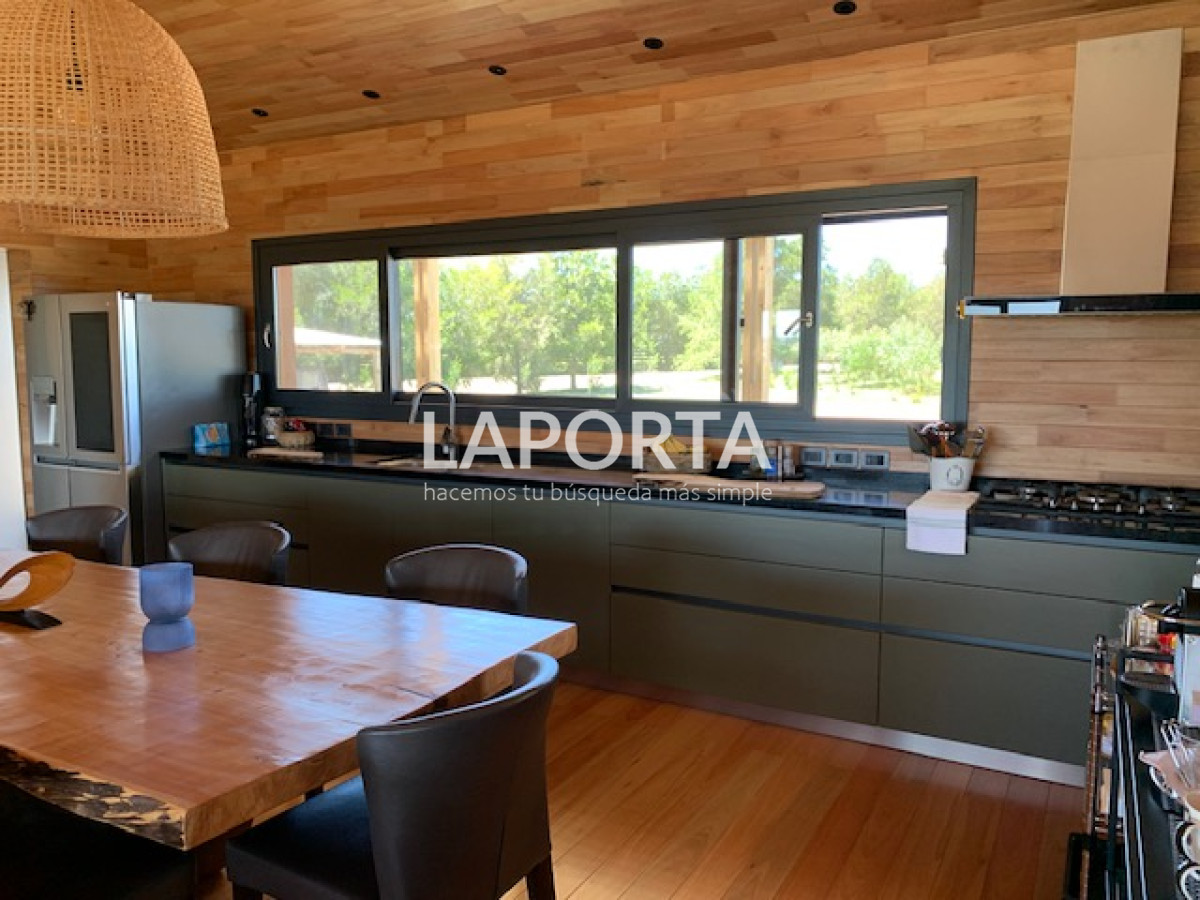 Casa ID.414/Hermosa-casa-en-venta-en-Hoyo-19-Golf-de-la-Barra - Hermosa casa en venta en Hoyo 19 Golf de la Barra