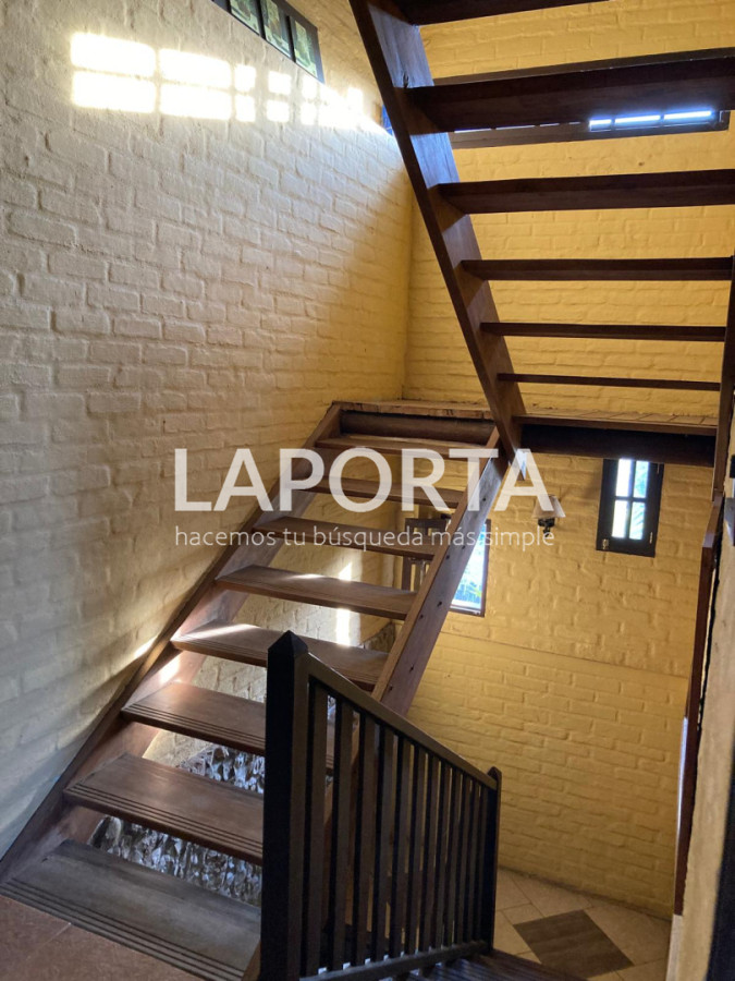Casa ID.1796/Chalet-en-Venta-en-Salto - Chalet en Venta en Salto