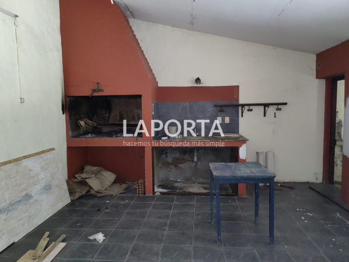 Casa ID.1880/Amplisima-y-Centrica-Propiedad-en-Salto - Amplisima y Centrica Propiedad en Salto