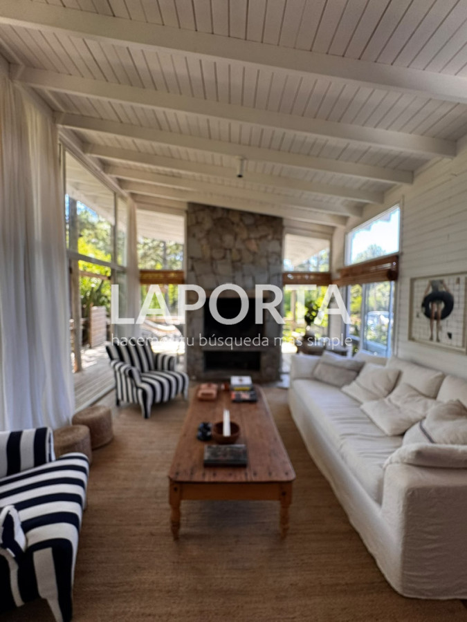 Casa ID.1855/Oportunidad-Exclusiva!!-Casa-en-La-Barra-A-cuadras-del-Mar! - Oportunidad Exclusiva!! Casa en La Barra A cuadras del Mar!