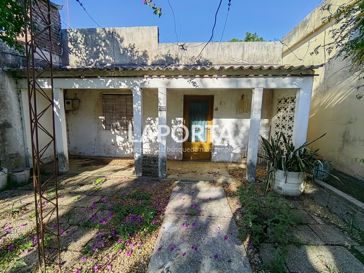 Casa ID.771/Casa-en-venta-cerca-del-centro-en-Salto - Casa en venta cerca del centro en Salto