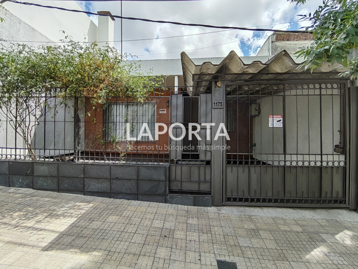 Casa ID.1331/Casa-en-venta-en-el-centro-de-Salto. - Casa en venta en el centro de Salto.