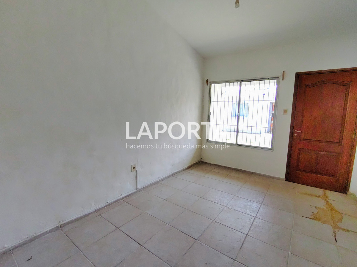 Casa ID.1064/Casa-en-venta-en-zona-Cerro,-Salto. - Casa en venta en zona Cerro, Salto.