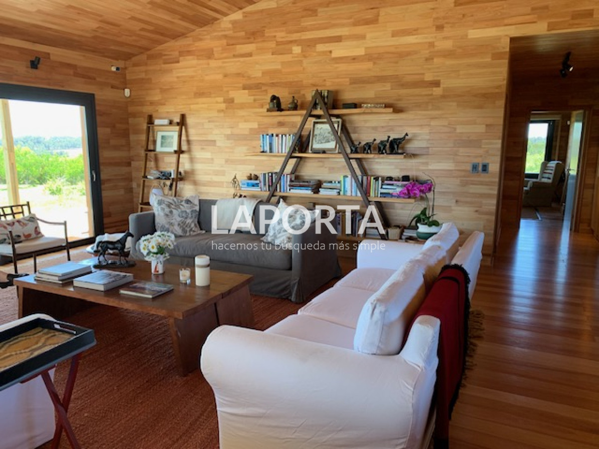 Casa ID.414/Hermosa-casa-en-venta-en-Hoyo-19-Golf-de-la-Barra - Hermosa casa en venta en Hoyo 19 Golf de la Barra